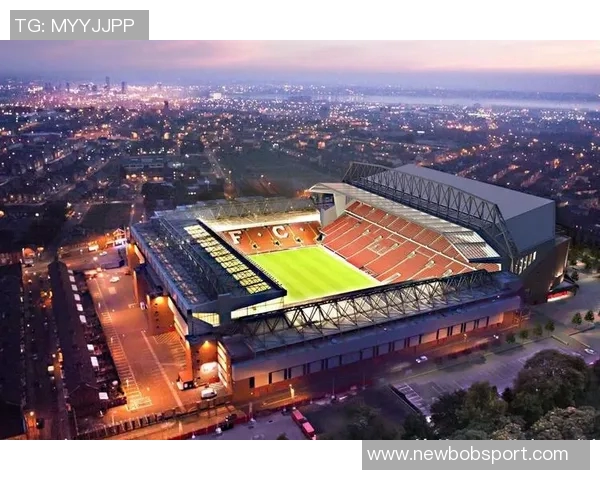 曼城足球俱乐部主场演变历程从海德路到缅因路再到伊蒂哈德的故事